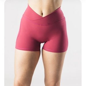 ALPHALETE SURFACE POWER SHORTS (M)- Candy Apple